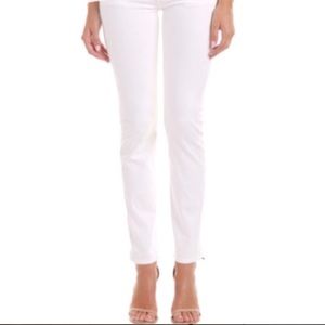 Delicious booty white jeans